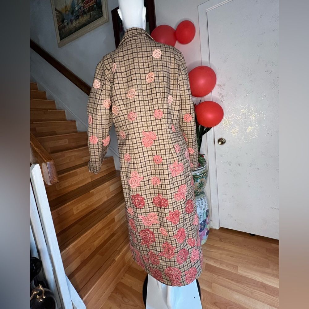 La Fuori Autumn Rose Trench Coat - Picture 3 of 7